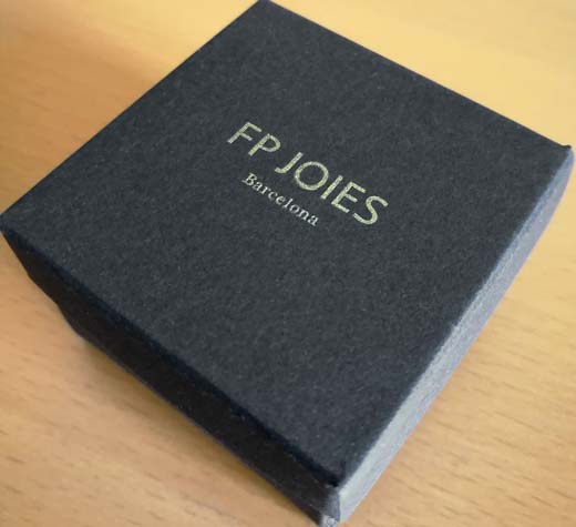 Cajita personalizada para F P Joies.