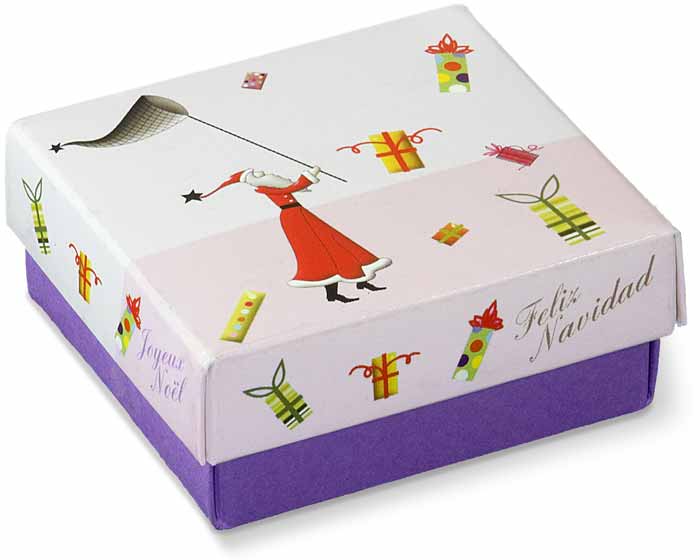 Caja de cartón color lila con tapa suelta impresa.